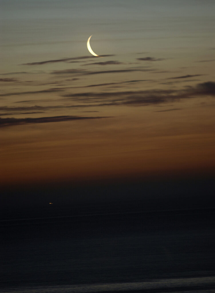 paisajes552amamnecer luna vertical