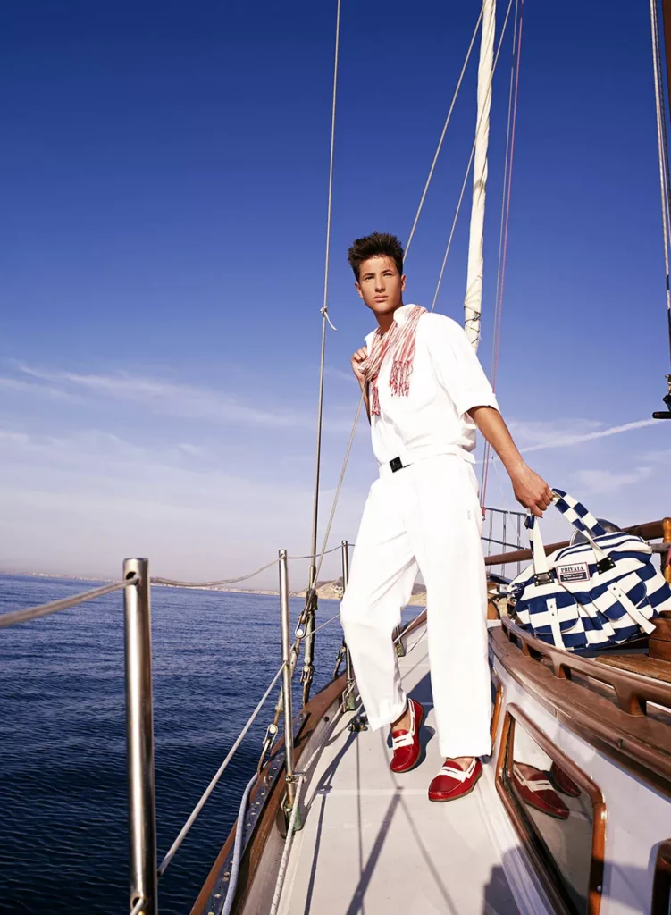 109 editorial exquisitisimo con Antonio de escala m en Altea