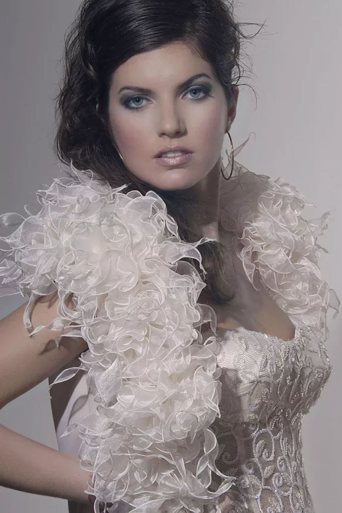 38 campaña novias sol, con Karina de escala m