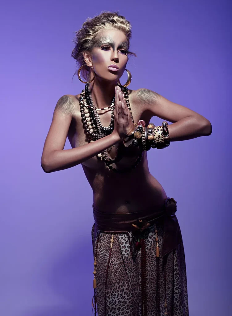 70 campaña de maquillaje de aaron blanco para Make up forever con Elisa de escala m 