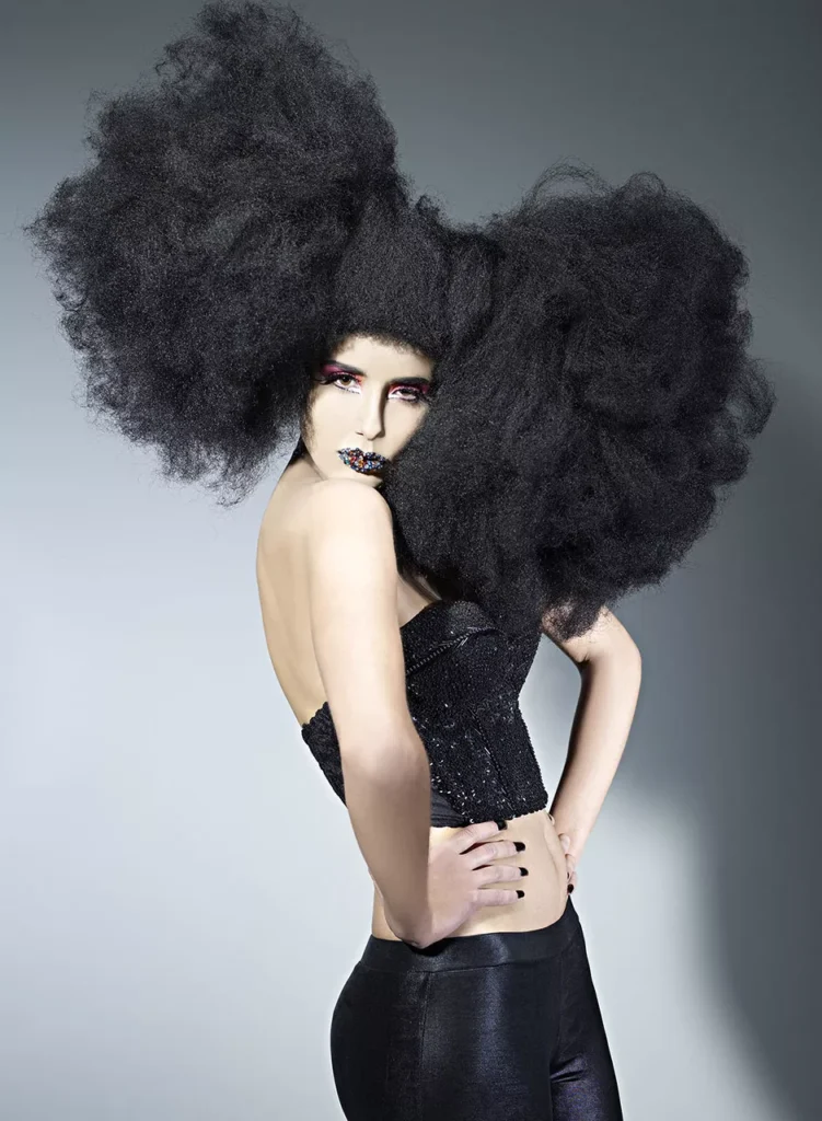 74 campaña de maquillaje de aaron blanco para Make up forever con Anita de escala m